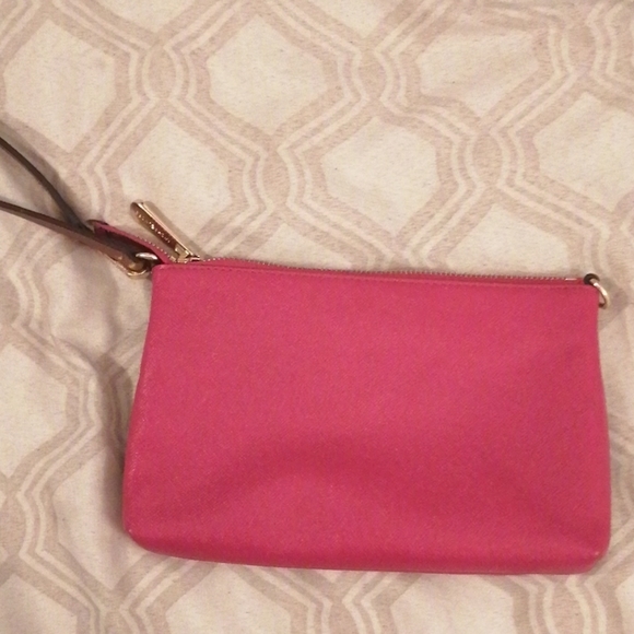 Mickael Kors Handbag - Picture 5 of 5